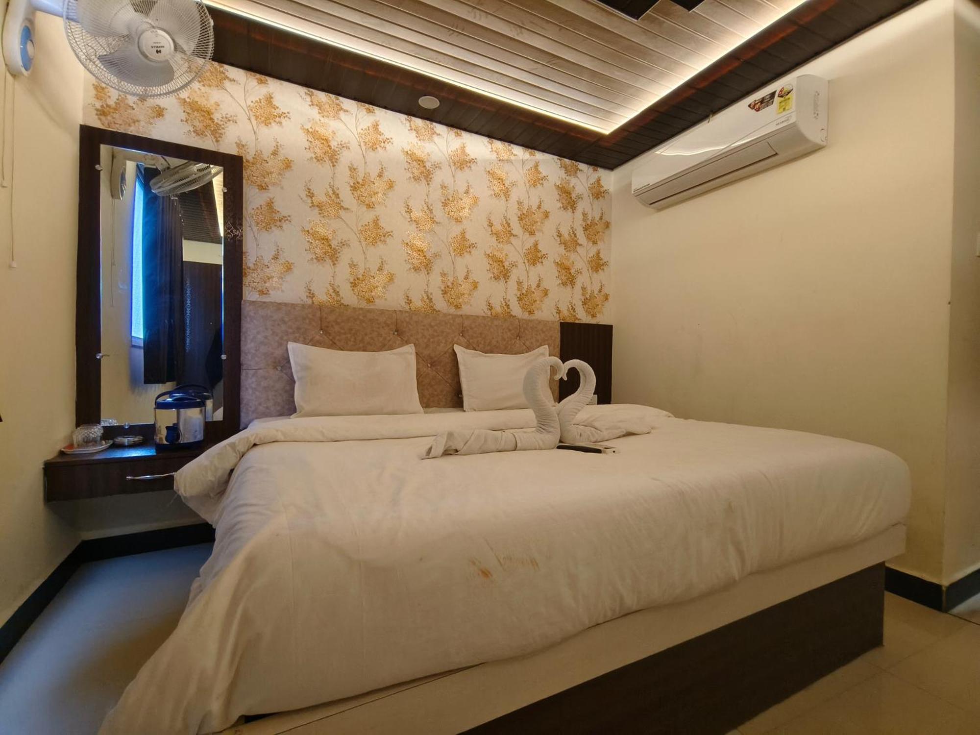 Hotel Jain Shree Удджайн Экстерьер фото