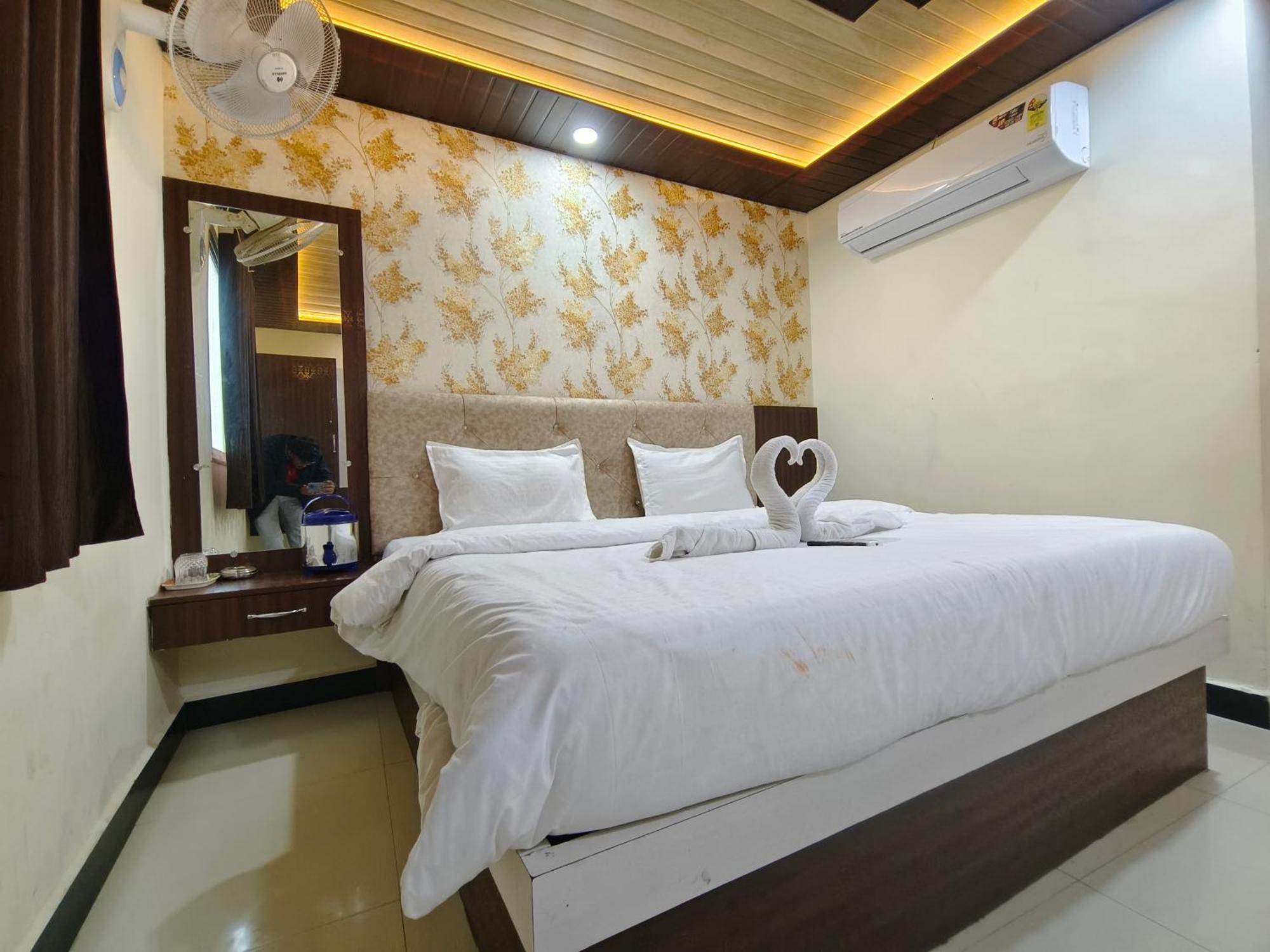 Hotel Jain Shree Удджайн Экстерьер фото
